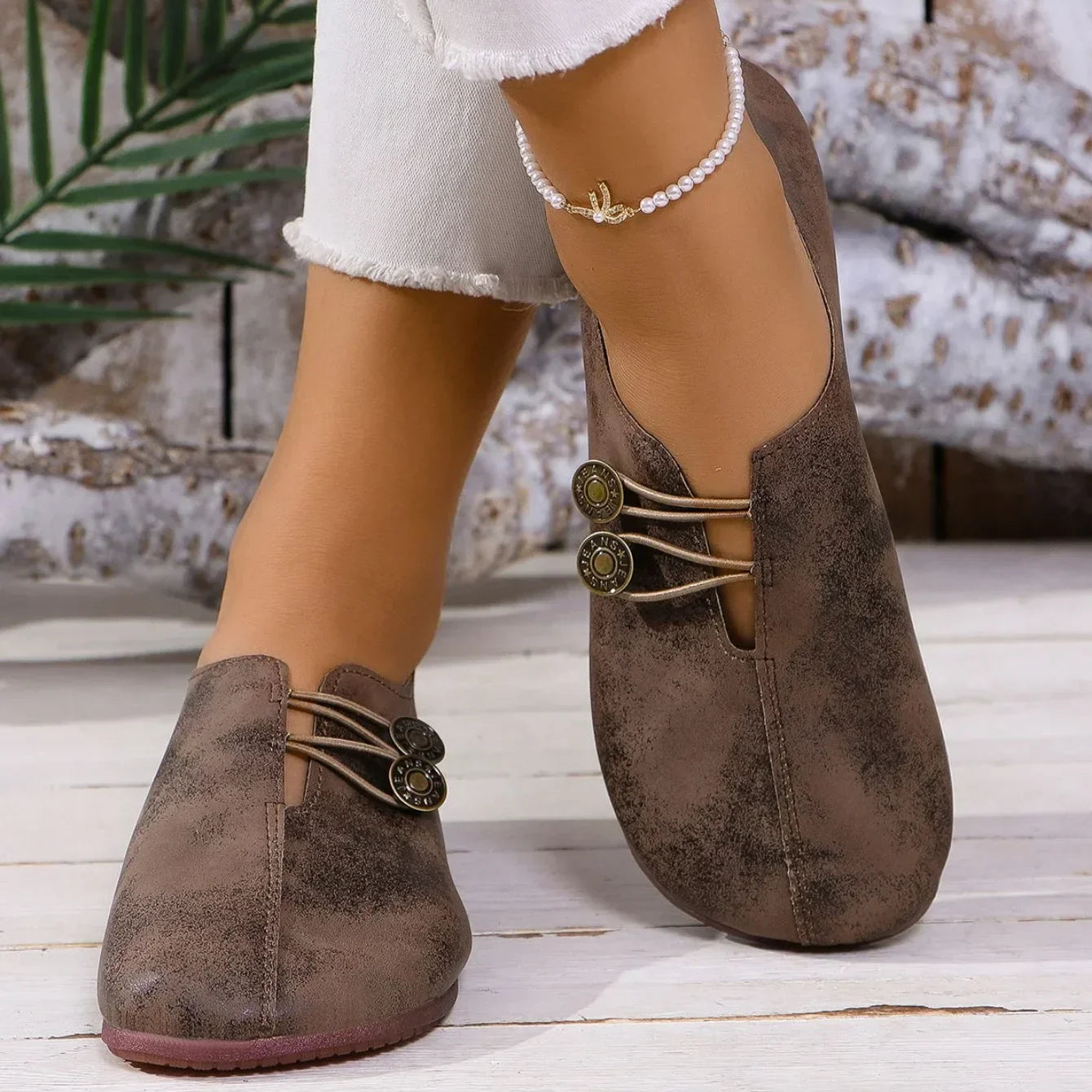 NOIRA WILDLEDER LOAFER
