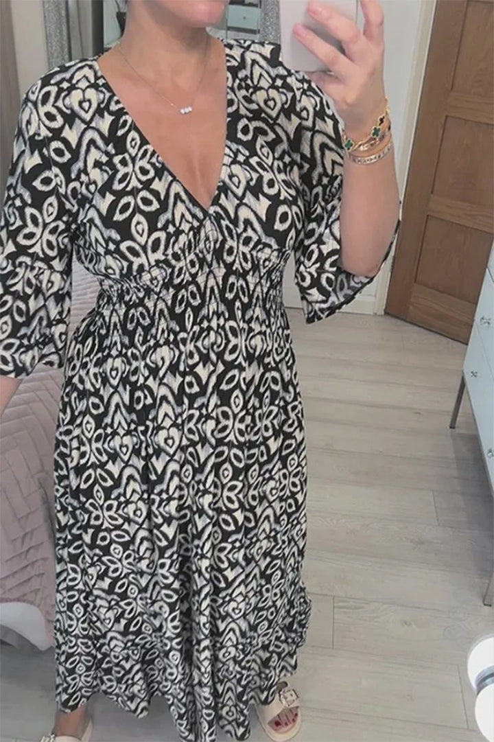 Dagmar™ - V-Neck Dress with Floral Pattern