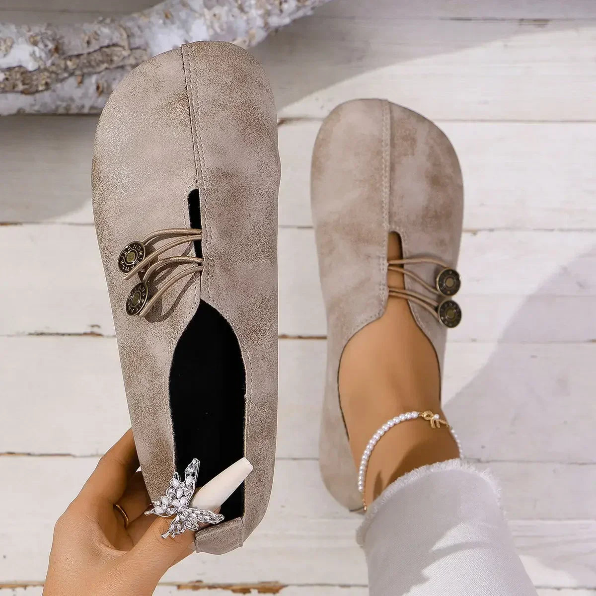 NOIRA WILDLEDER LOAFER